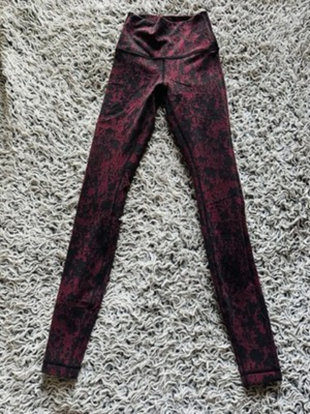 Lululemon Women's Leggings Size 2 Black And Burgandy